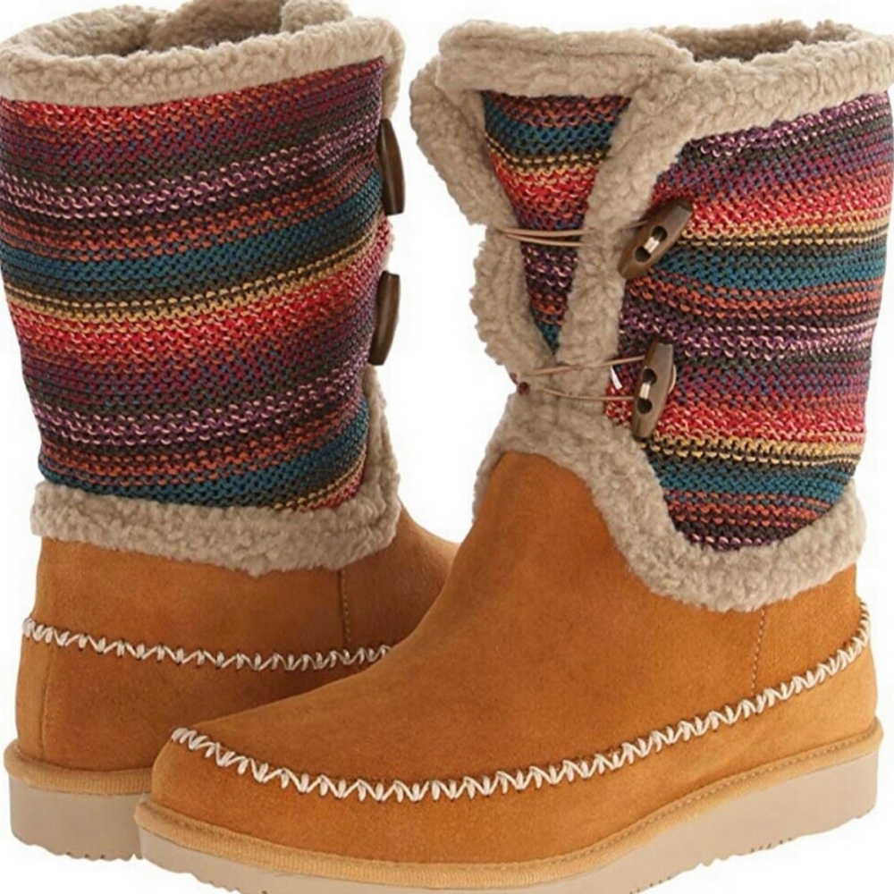 The SAX “SASHA” Sonoma Stripped Snow Boots